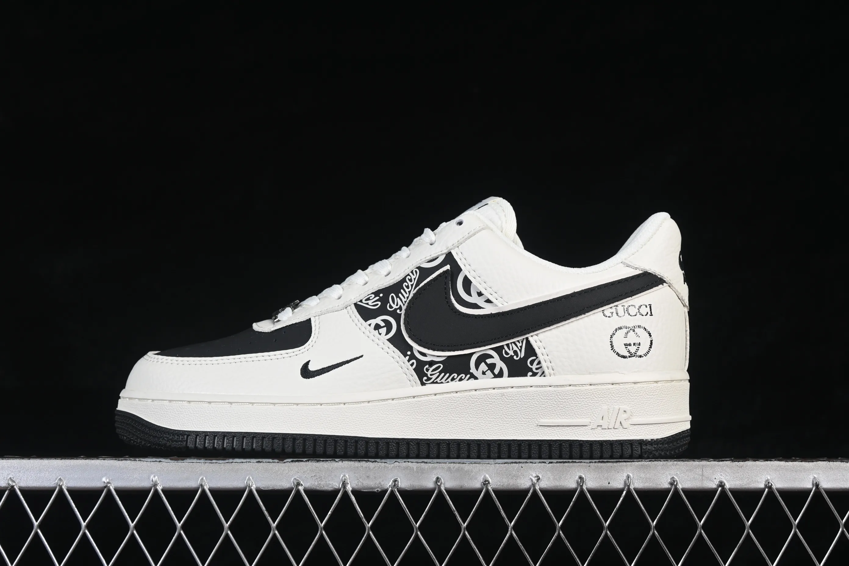 All Categories Nk Air Force 1 Air Force Series Nk Air Force 1 Low Air Force Low Nike Air Force 1'07 Low Joint Beige and Black Intertwined Air Force One Low Casual Sneakers XY9025-016